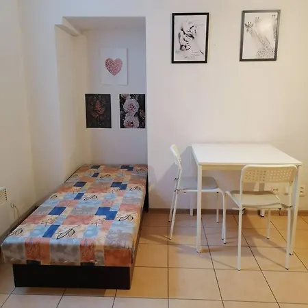 Basement In The Center!! * Прага