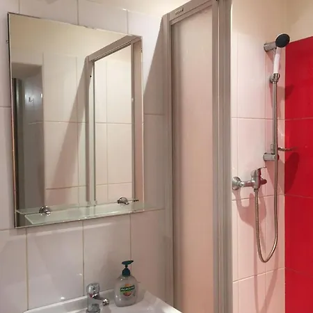 Basement In The Center!! Апартаменты Прага