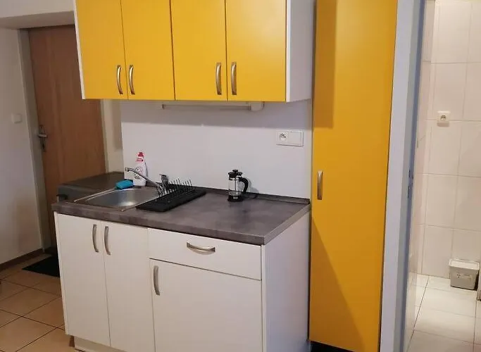 Basement In The Center!! Appartement Praag